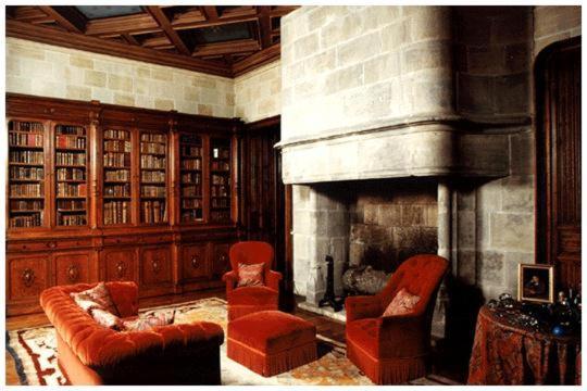 Chateau De Busset 외부 사진