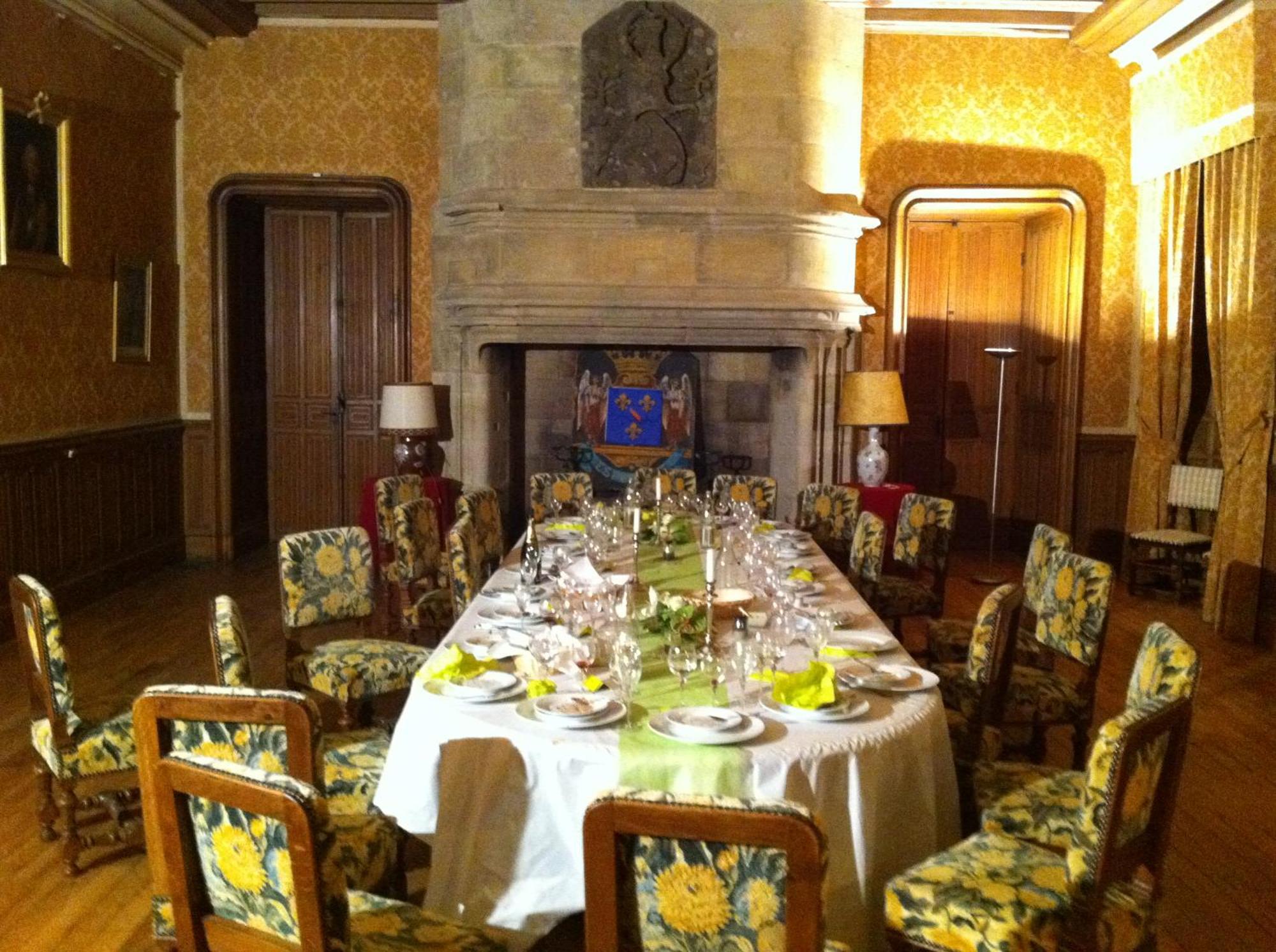 Chateau De Busset 외부 사진